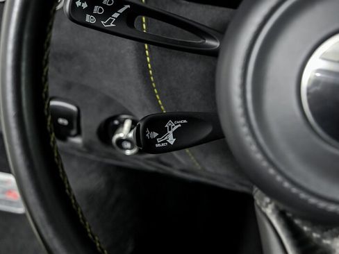 Used 2018 McLaren 720S Performance RWD image 32