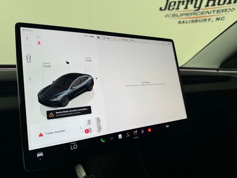 Used 2024 Tesla Model 3 Standard Range RWD image 14