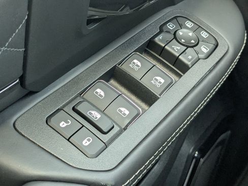New 2026 RAM 3500 Limited AWD/4WD image 24