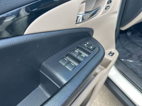 Used 2019 Honda Pilot Touring image 15