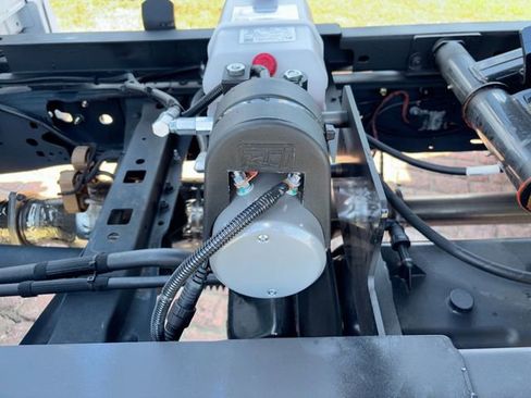 New 2025 Ford F550 XL image 11