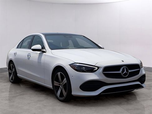 Used 2025 Mercedes-Benz C 300 4MATIC Sedan image 6