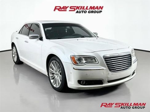 Used 2013 Chrysler 300 C w/ Light Group RWD image 1