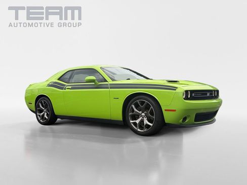 Used 2015 Dodge Challenger R/T w/ Quick Order Package 22B R/T RWD image 1