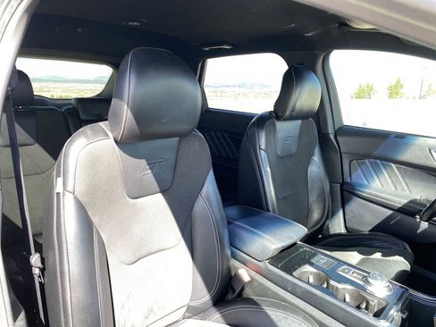 Used 2019 Ford Edge ST image 18