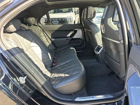 Used 2024 BMW 740i RWD image 27