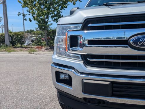Used 2018 Ford F150 XLT w/ Trailer Tow Package AWD/4WD image 9