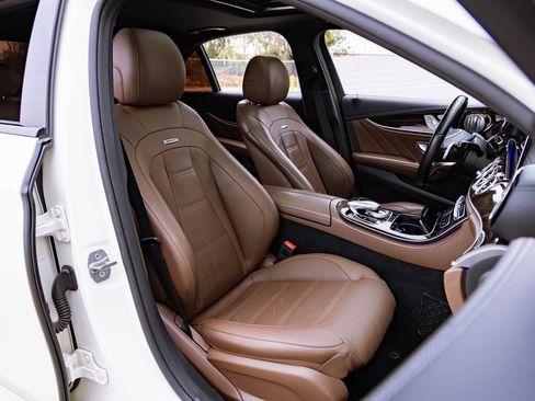 Used 2017 Mercedes-Benz E 43 AMG 4MATIC Sedan image 29