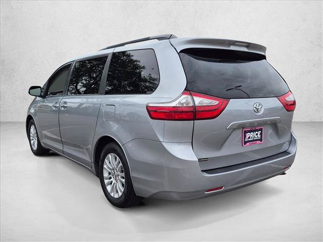 Used 2015 Toyota Sienna XLE FWD image 8