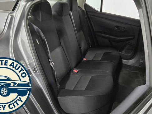 Used 2025 Nissan Sentra SV image 29