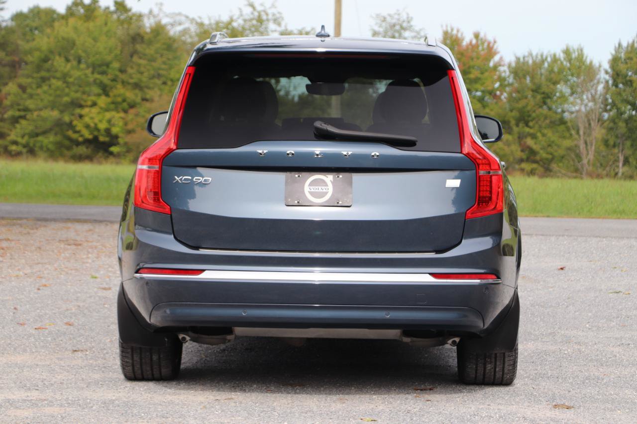 Used 2024 Volvo XC90 T8 Ultimate w/ Protection Package Premier AWD/4WD image 4