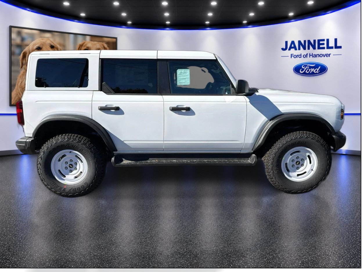 New 2026 Ford Bronco Heritage Edition AWD/4WD image 4