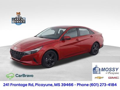 Used 2023 Hyundai Elantra SEL w/ Cargo Package