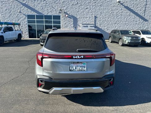 Certified 2024 Kia Seltos EX AWD/4WD image 8