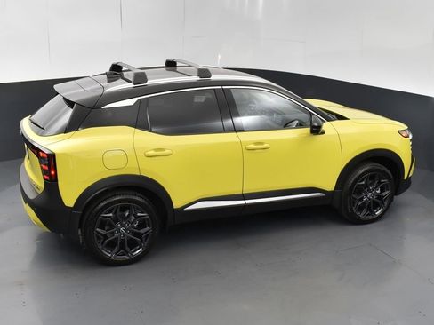 New 2025 Nissan Kicks SR image 51