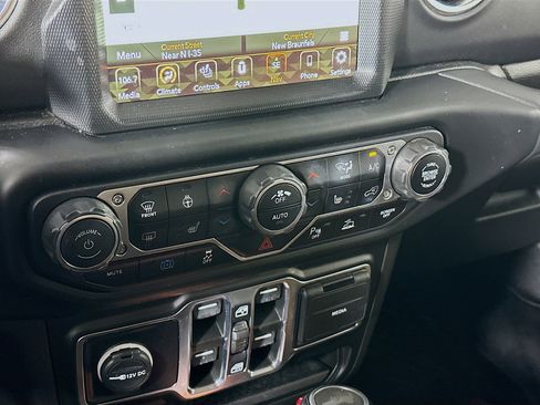 Used 2022 Jeep Wrangler Sahara w/ Cold Weather Group image 23
