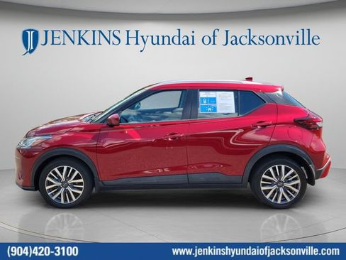 Certified 2023 Nissan Kicks SV FWD image 10