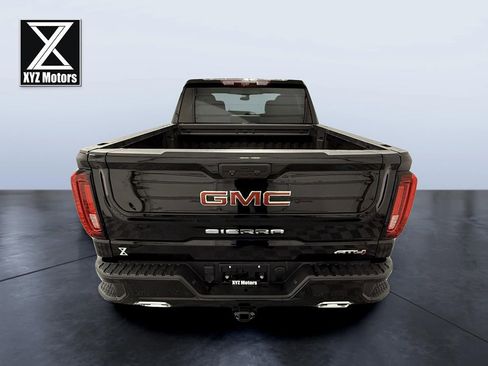 Used 2022 GMC Sierra 1500 AT4 image 5