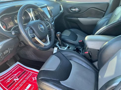 Used 2014 Jeep Cherokee Limited w/ Luxury Group image 12