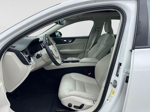 Used 2023 Volvo S60 B5 Plus AWD/4WD image 11