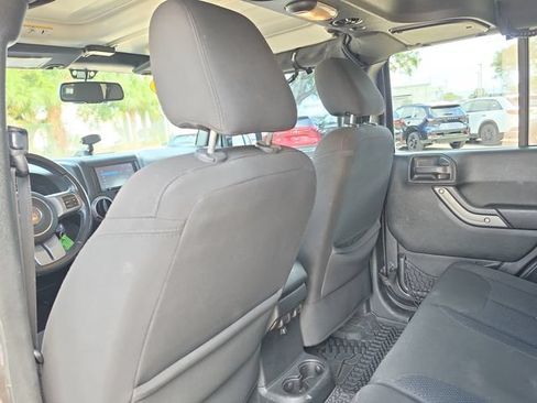 Used 2017 Jeep Wrangler Unlimited Sport AWD/4WD image 10