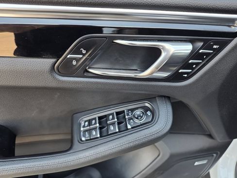 Used 2016 Porsche Macan S AWD/4WD image 18