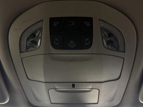 Used 2017 Chrysler Pacifica Touring Plus FWD image 42