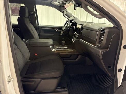 Used 2025 GMC Sierra 1500 Elevation image 24