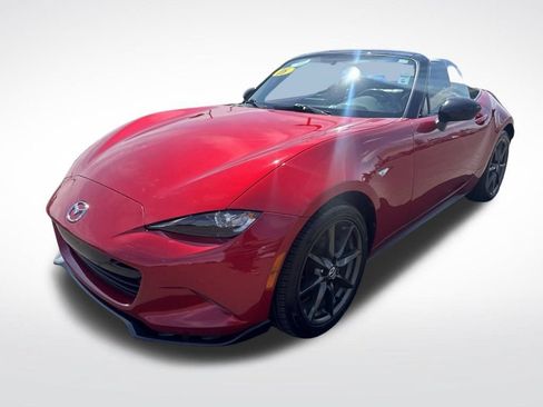Used 2016 MAZDA MX-5 Miata Club RWD image 3