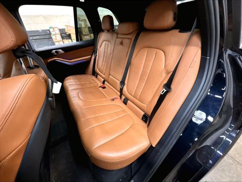 Used 2022 BMW X5 xDrive40i w/ M Sport Package AWD/4WD image 28