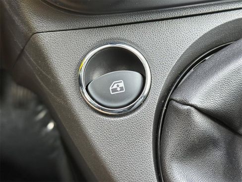 Used 2015 FIAT 500 Pop image 21