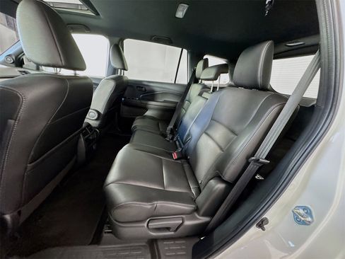 Used 2022 Honda Passport EX-L image 11