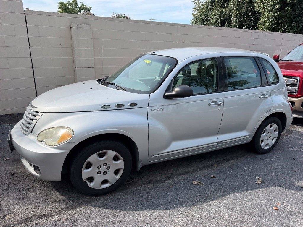 Used 2006 Chrysler PT Cruiser Touring FWD image 3