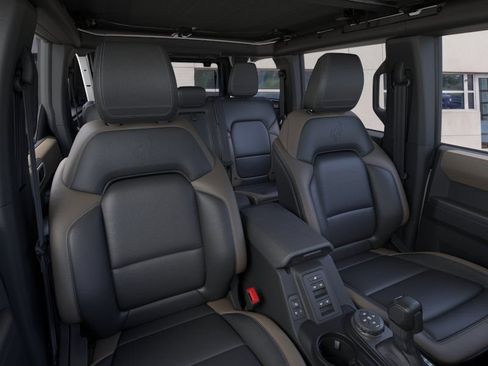 New 2025 Ford Bronco Big Bend w/ Black Diamond Package AWD/4WD image 10