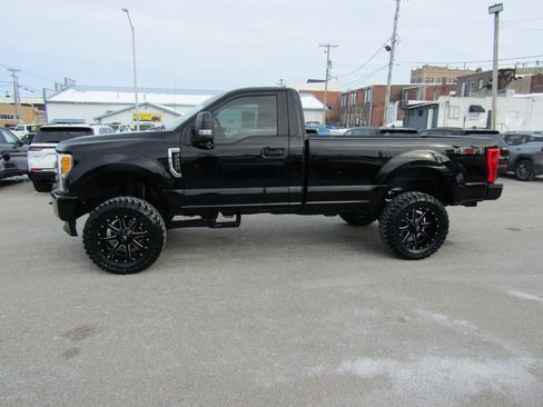 Used 2017 Ford F250 XL w/ STX Appearance Package image 6