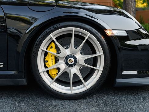 Used 2011 Porsche 911 GT2 RS image 14