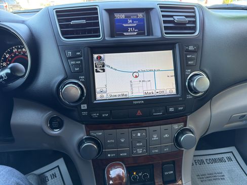 Used 2012 Toyota Highlander Limited image 20