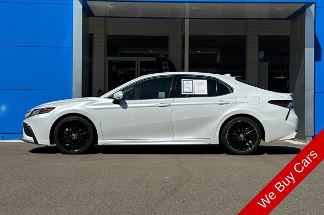 Used 2023 Toyota Camry XSE FWD image 10