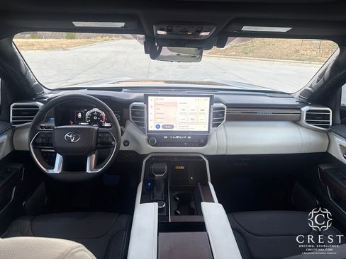 Used 2024 Toyota Sequoia Capstone image 13