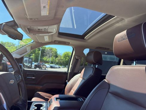 Certified 2014 Chevrolet Silverado 1500 High Country w/ High Country Premium Package AWD/4WD image 26