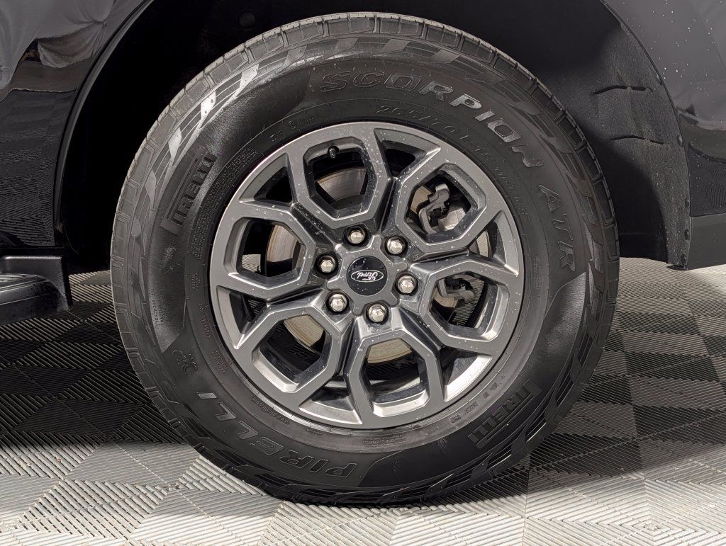 Certified 2025 Ford Expedition Active RWD image 26