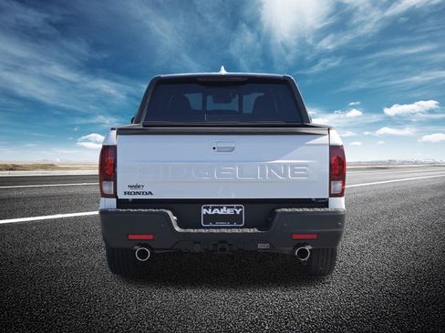 New 2026 Honda Ridgeline Black Edition image 17