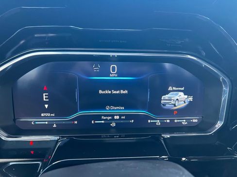 Used 2024 Chevrolet Silverado 1500 LTZ image 33