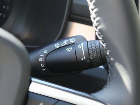 New 2026 Volvo XC40 B5 Ultra w/ Climate Package image 19