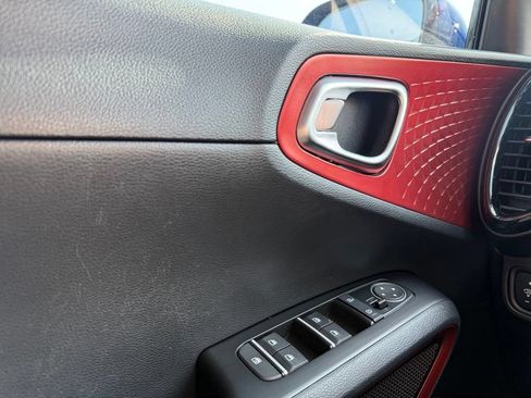 Used 2020 Kia Soul GT-Line Turbo FWD image 12