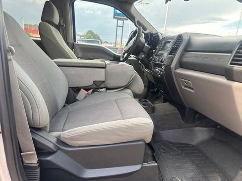 Used 2017 Ford F250 XL w/ STX Appearance Package AWD/4WD image 10