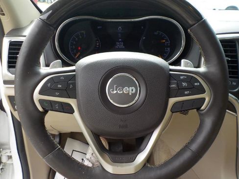 Used 2015 Jeep Grand Cherokee Overland w/ Trailer Tow Group IV image 12