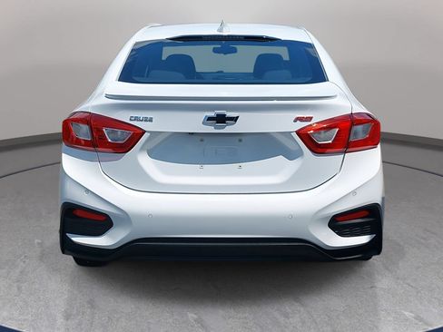 Used 2019 Chevrolet Cruze LT w/ Convenience Package FWD image 6