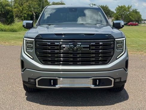 Used 2025 GMC Sierra 1500 Denali Ultimate AWD/4WD image 2