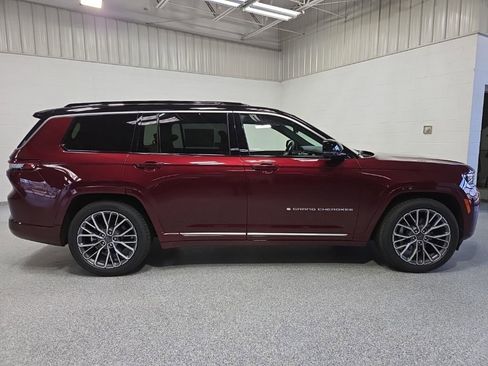 New 2026 Jeep Grand Cherokee L Summit AWD/4WD image 8